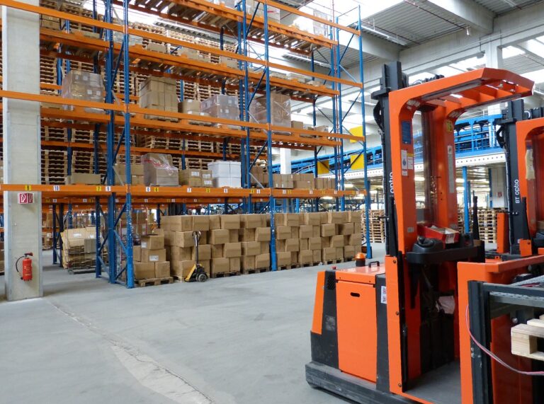 fábrica, planta, nave industrial-1137992.jpg